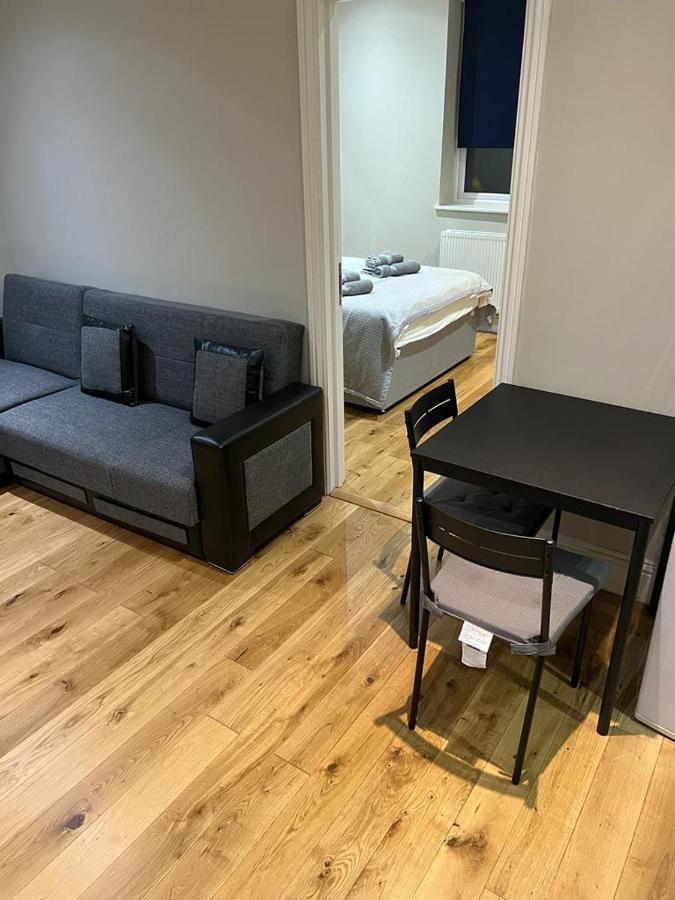Lovely 1 Bedroom Apartment With On Street Parking London Exterior foto